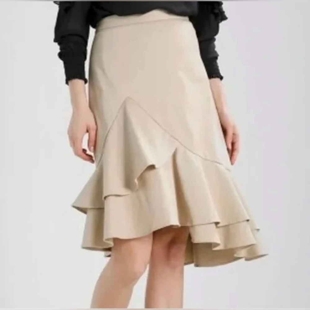 NWT Banana Republic Asymmetric Curved Flounced Midi Skirt Size 0